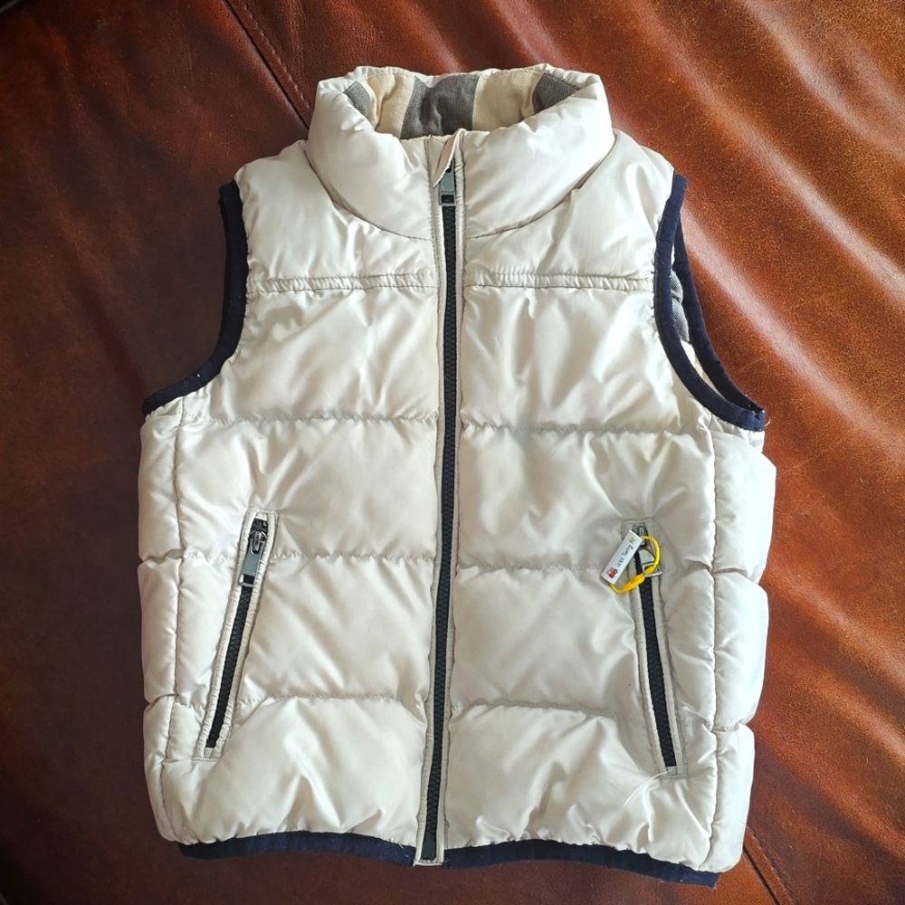 Burberry down vest 2T